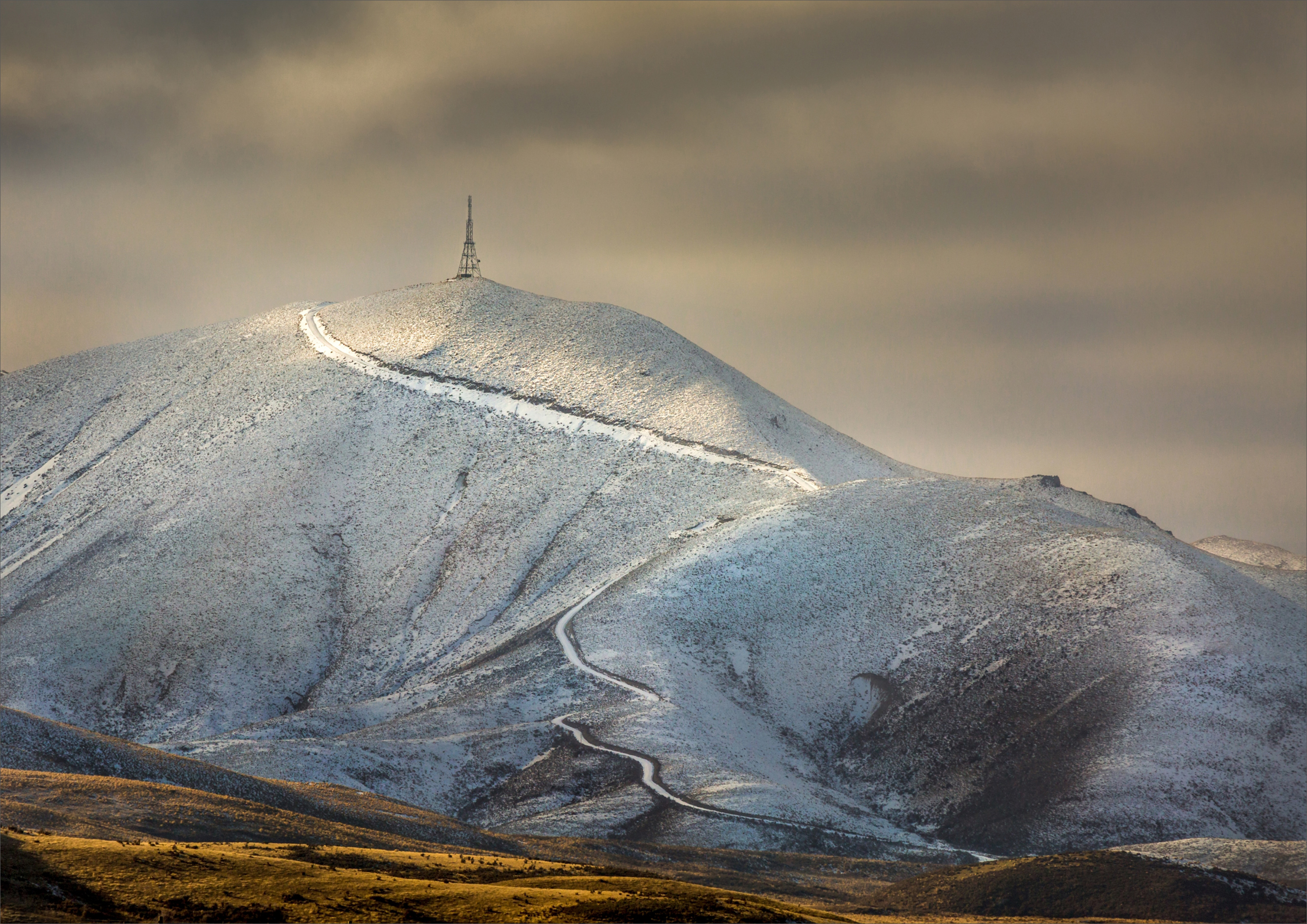 Snowy peak near Naseby